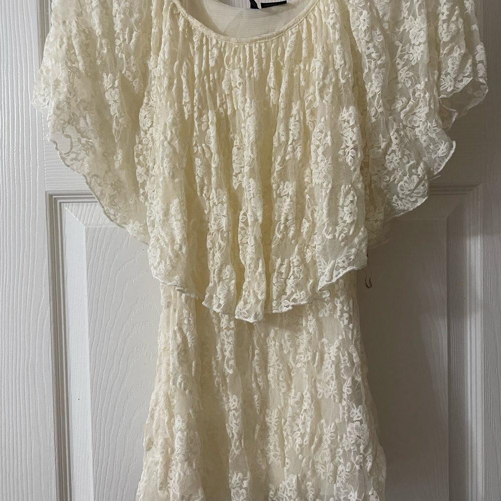 Lace New Direction top. Cream